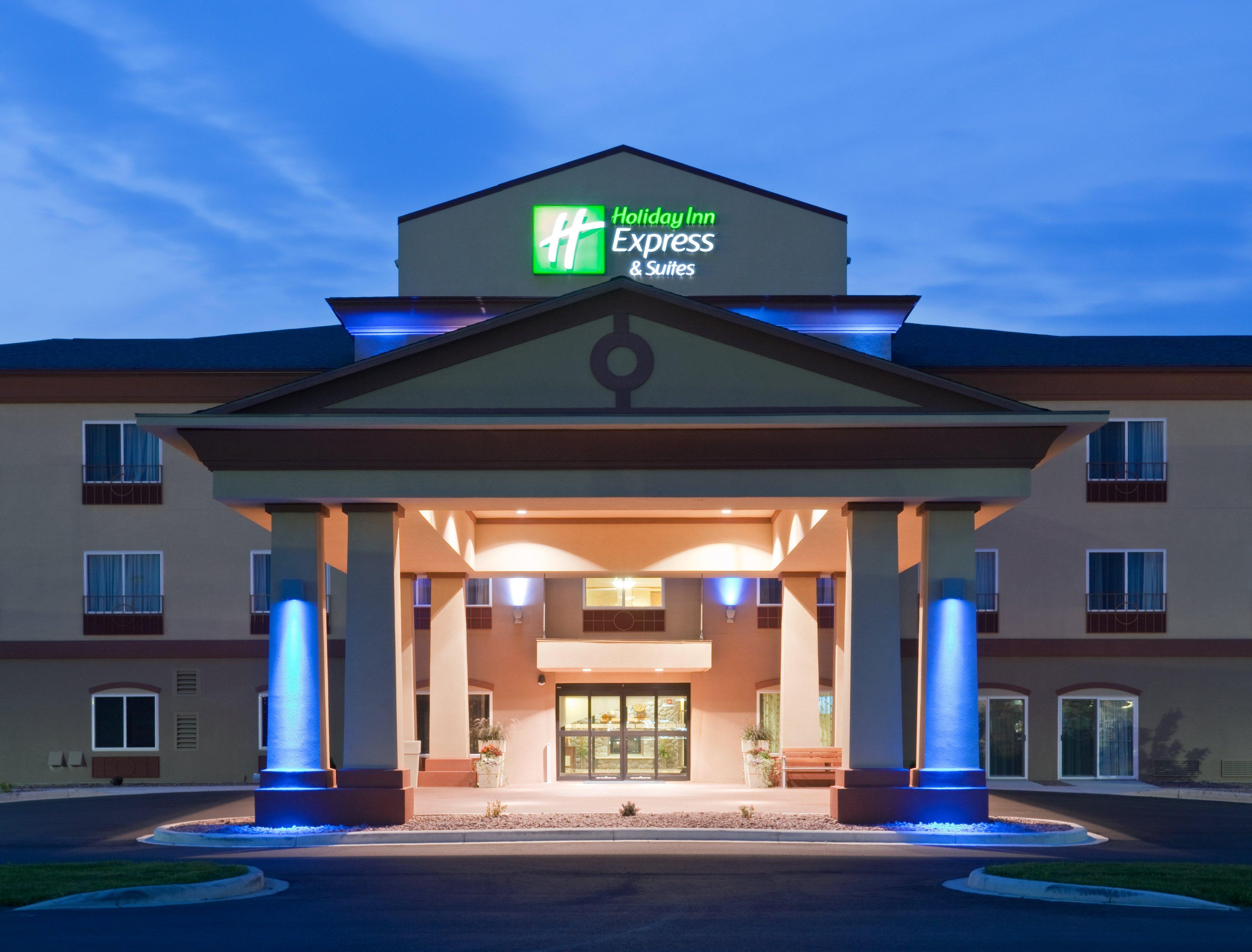 Holiday Inn Express Hotel & Suites Antigo By Ihg Esterno foto
